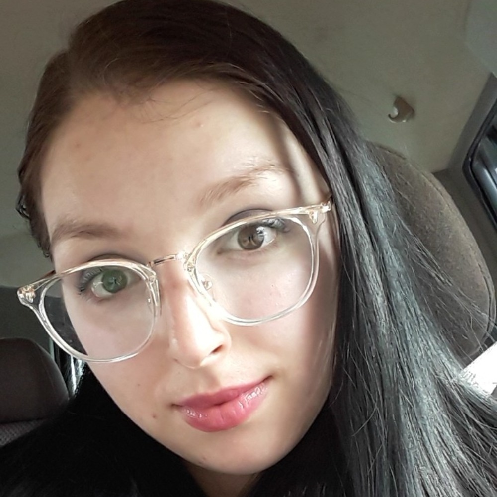 Meet your Posher, Kiersten